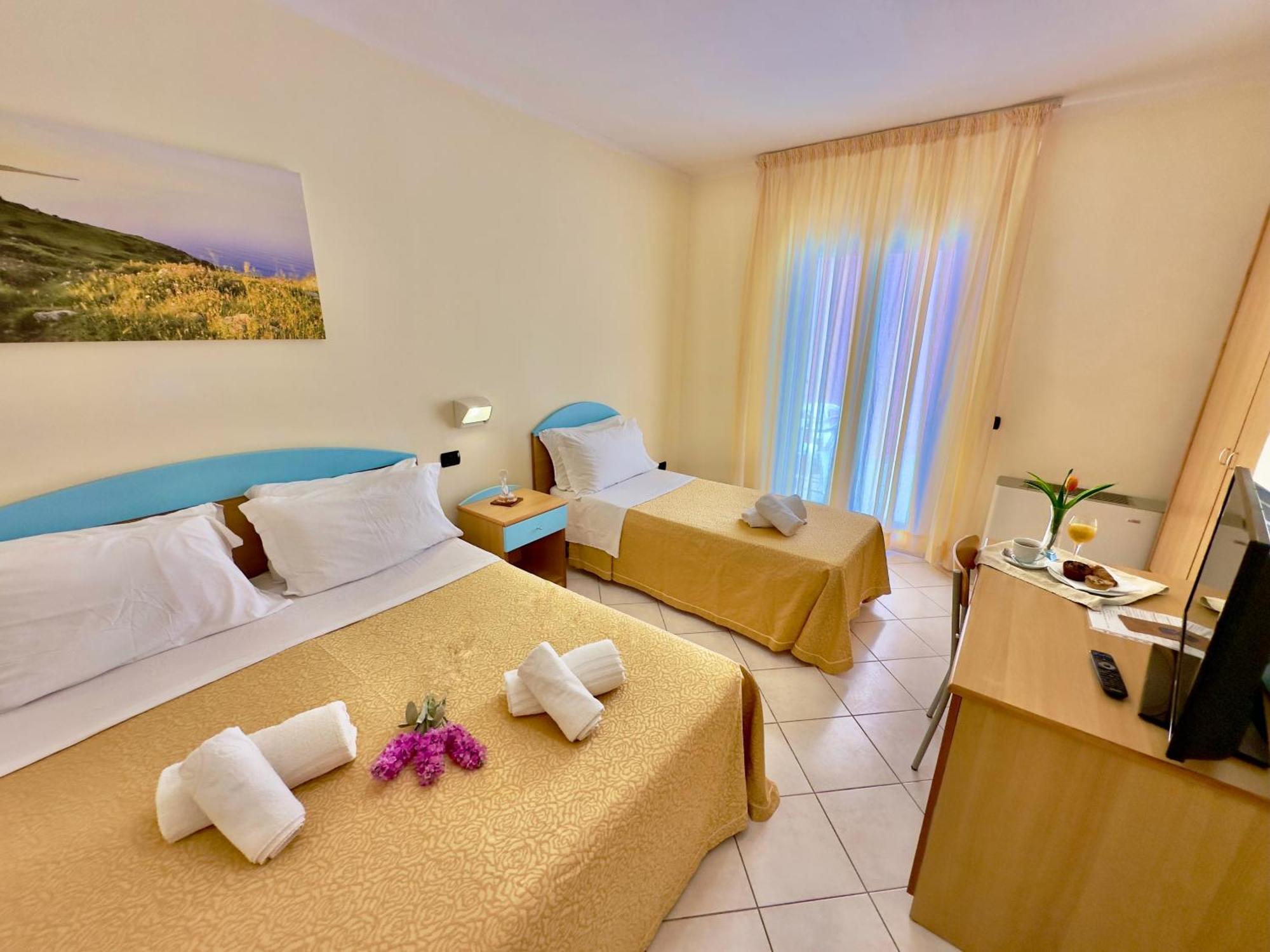 Hotel Alize Santa Cesarea Terme Bagian luar foto