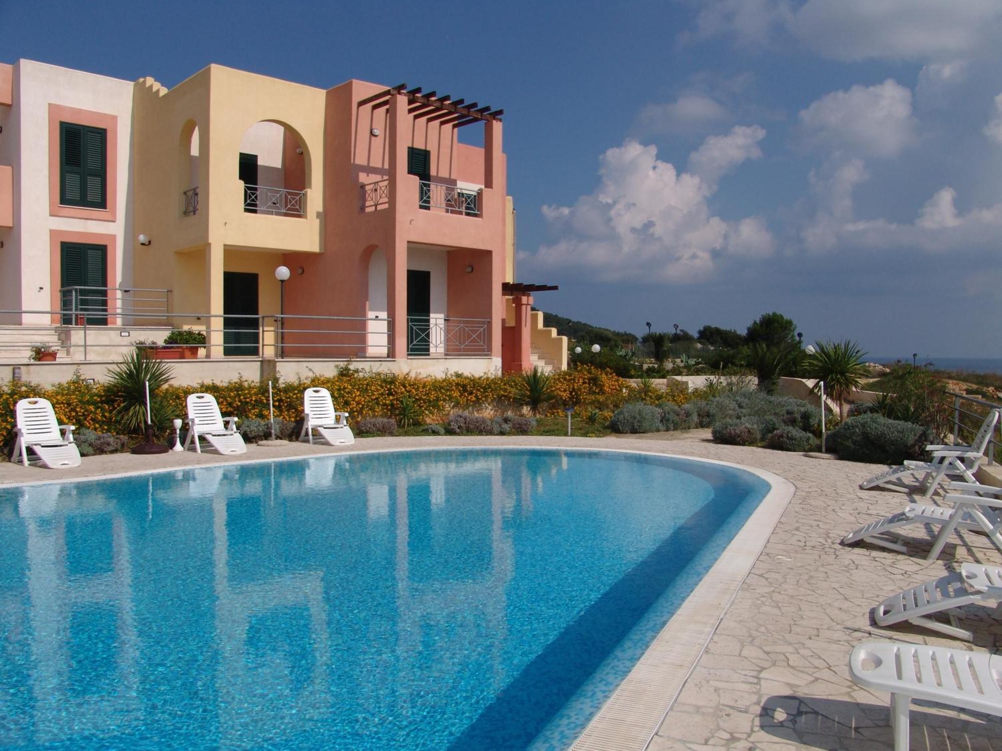 Hotel Alize Santa Cesarea Terme Bagian luar foto
